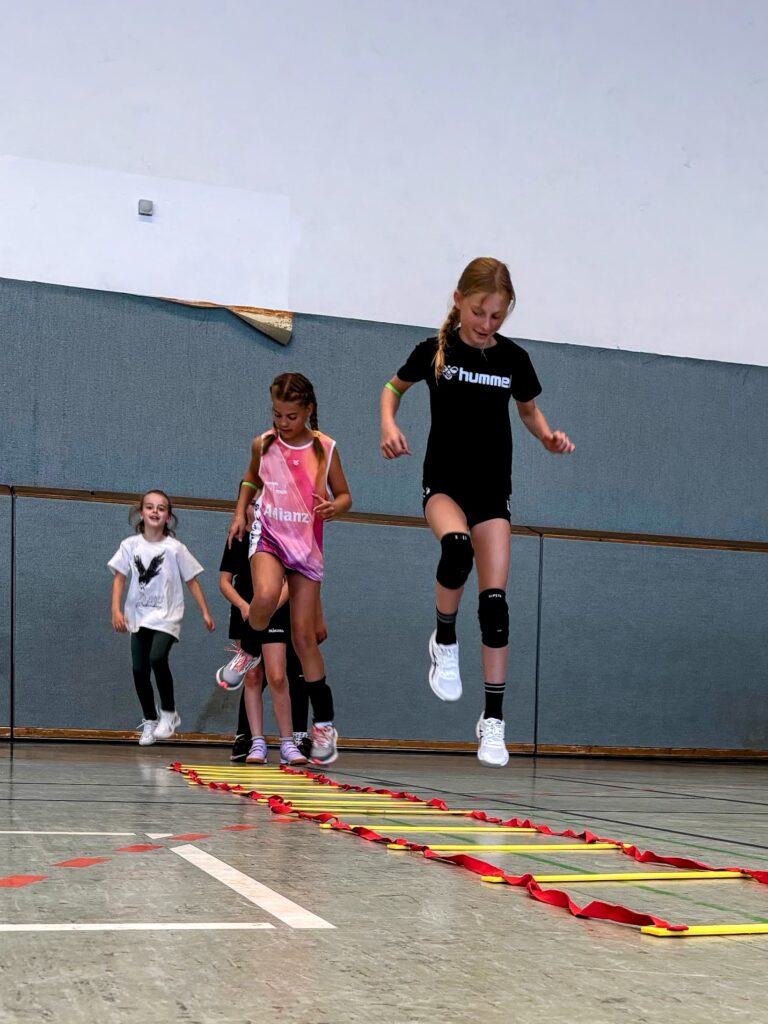 Warm-Up vor Training der Grundlagentechniken